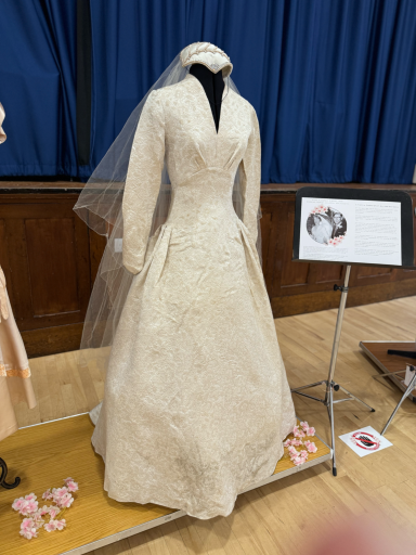 1961 wedding dress